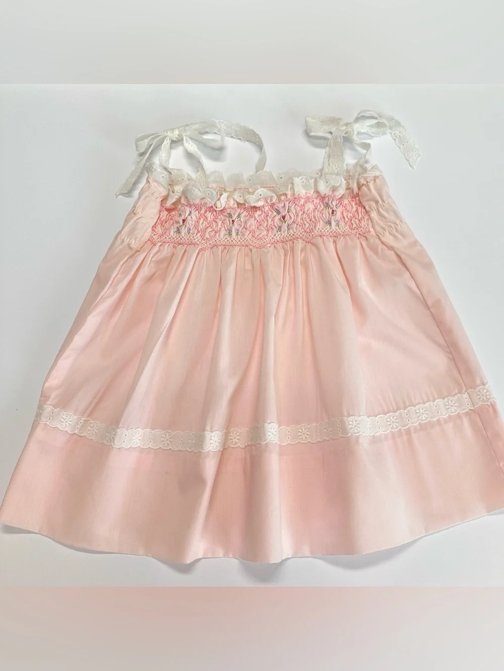 VTG Polly Flinders Girls Lt. Pink Smocked Summer Sundress 24M Lace Shoulder Ties